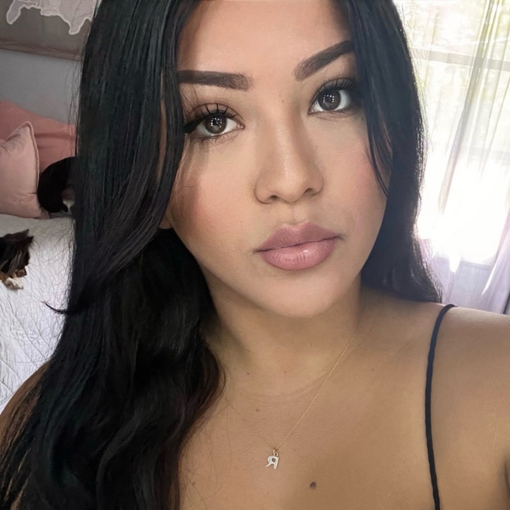 Meet your Posher, Zuli